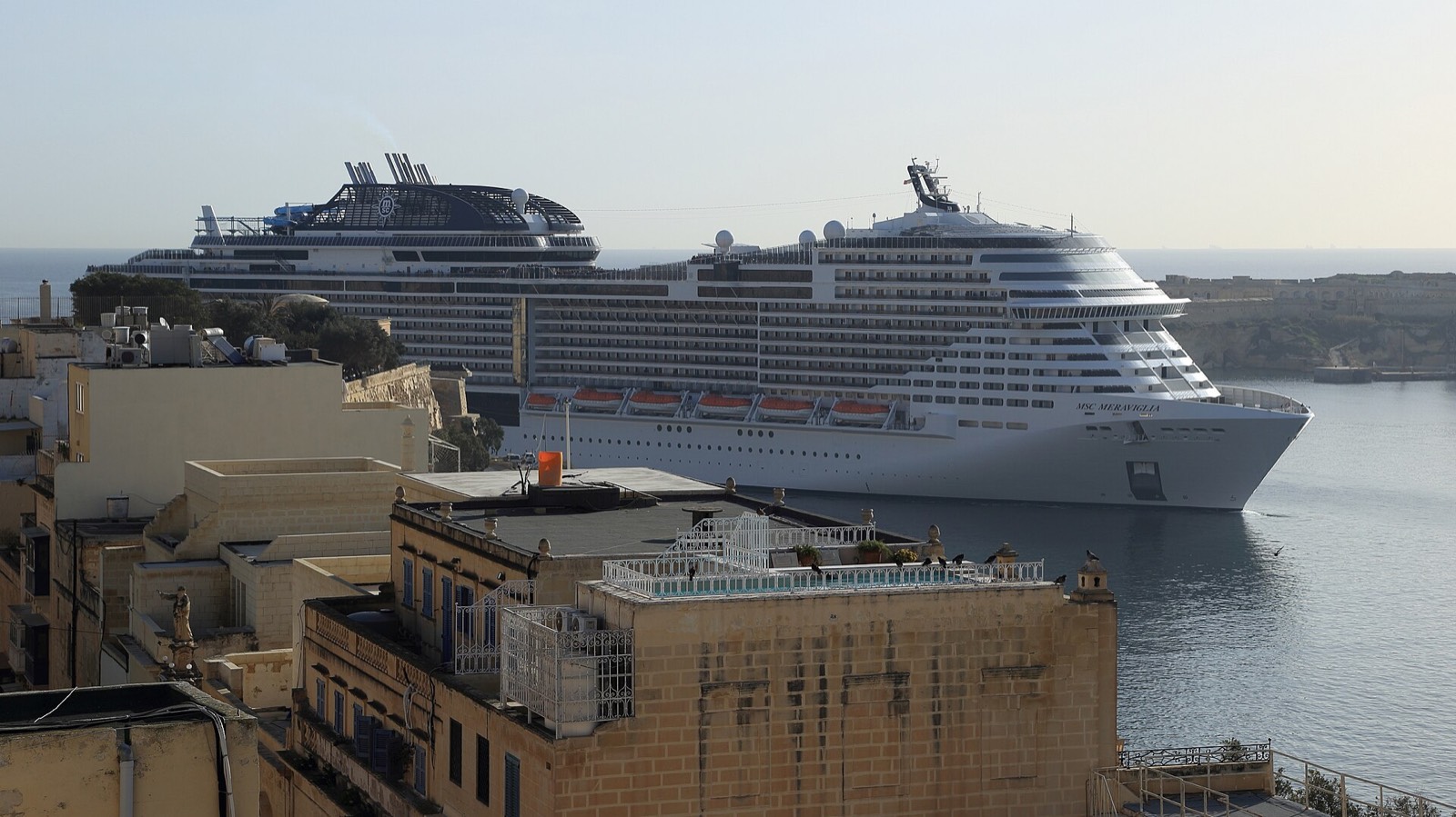 MSC Meraviglia, exterior
