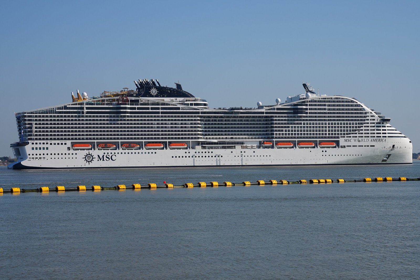 MSC World America, exterior